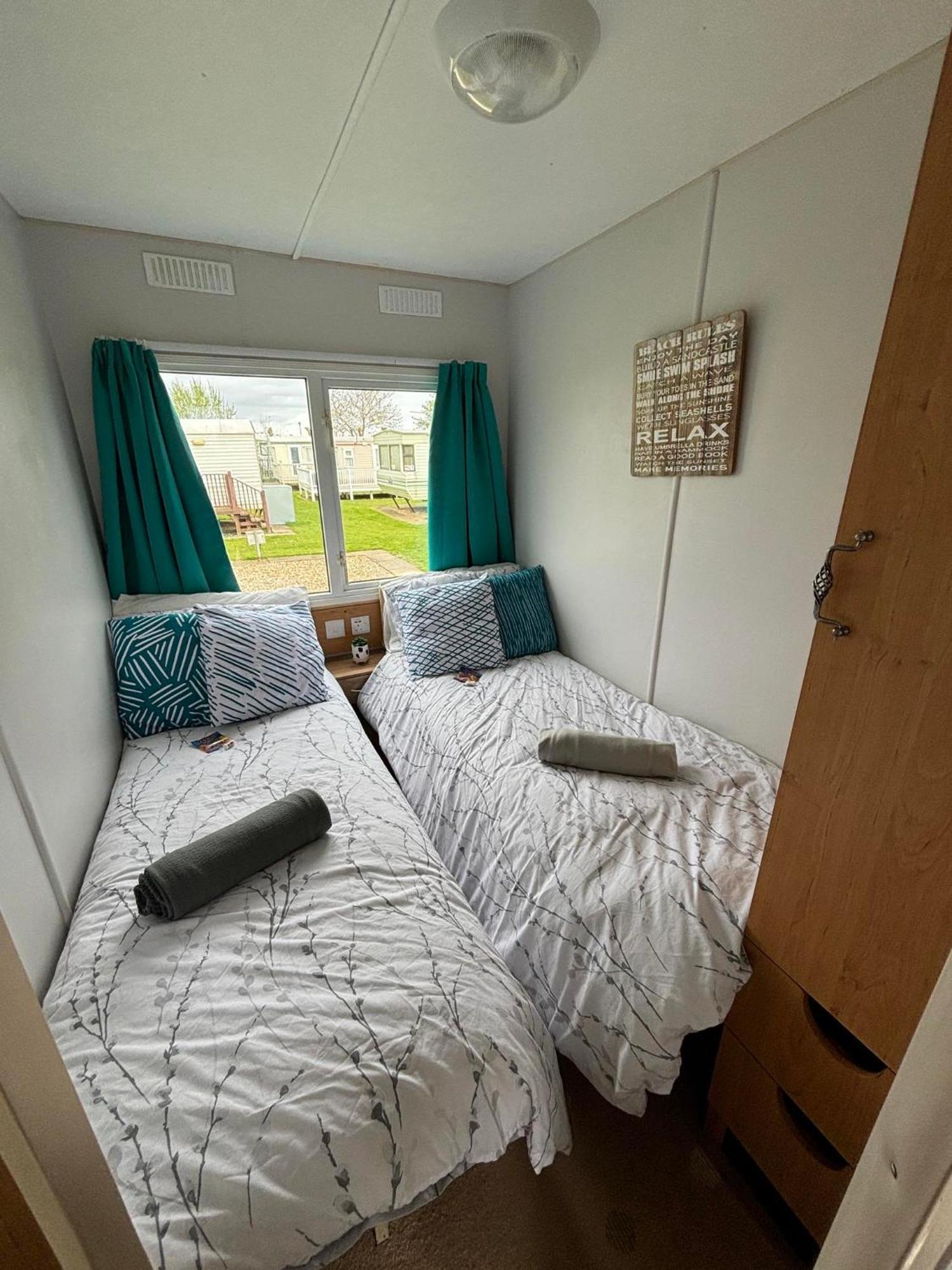 Pet Friendly Holiday Home On Golden Palm 斯凯格内斯 外观 照片